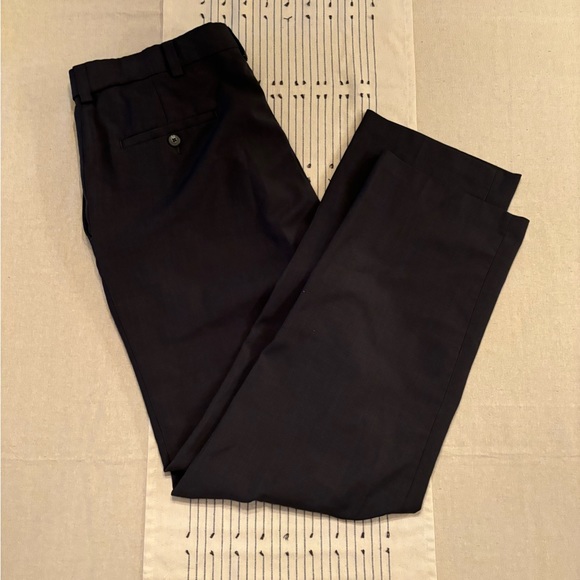 Haggar Dress Pants - Picture 3 of 3